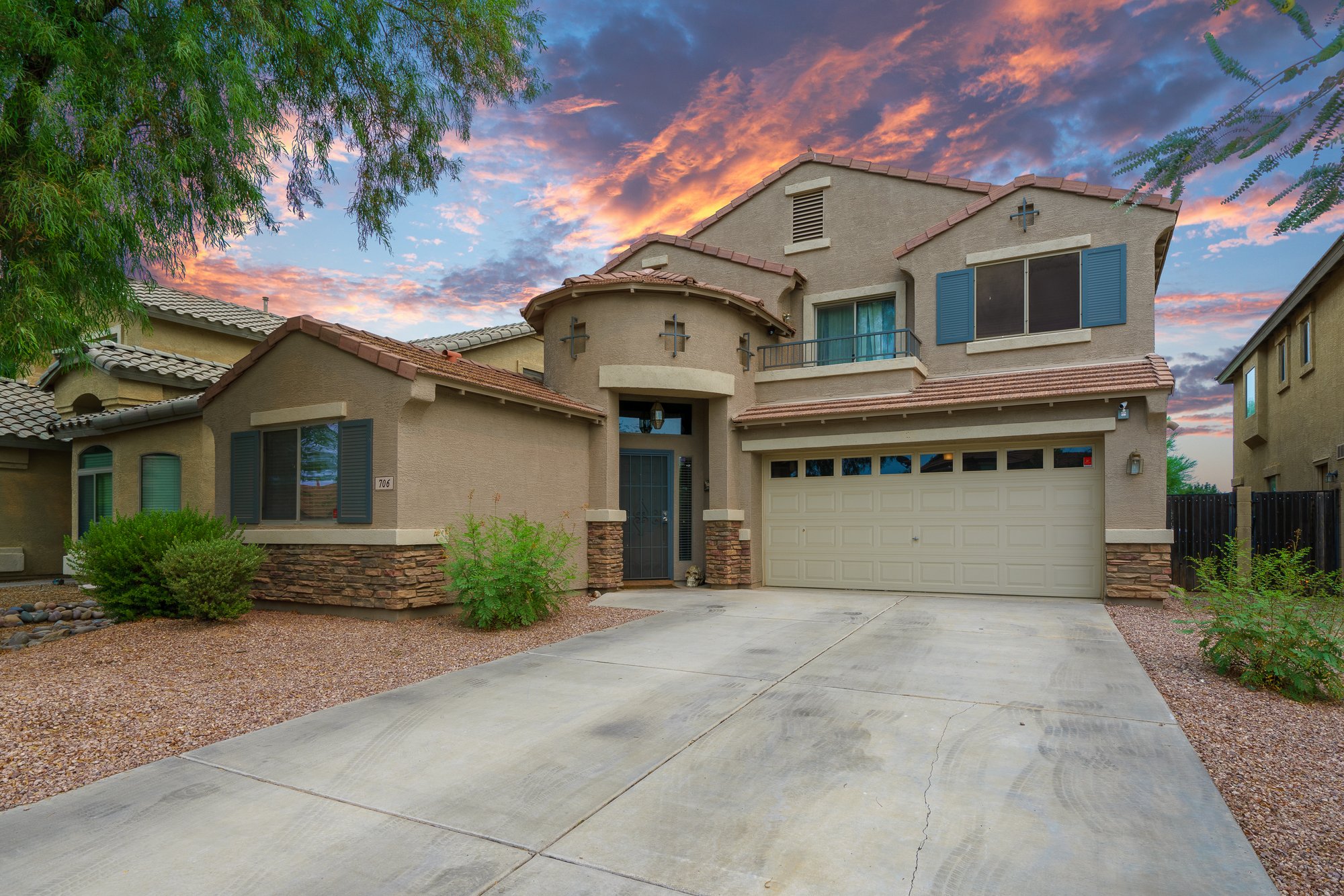 706 E Daniella Dr exterior detail — ground-level listing photo